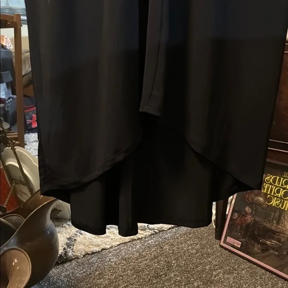 Glamour Black V-Neck Cocktail Dress - Picture 4 of 6